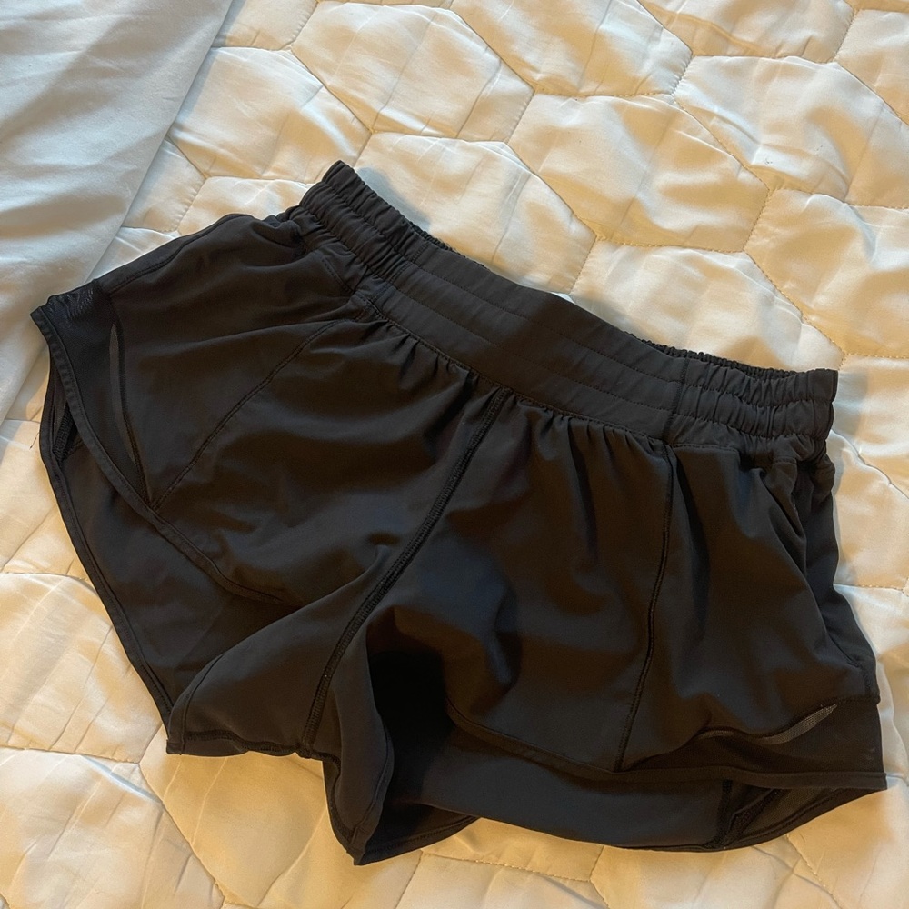 Lululemon Hotty Hot Short 2.5in